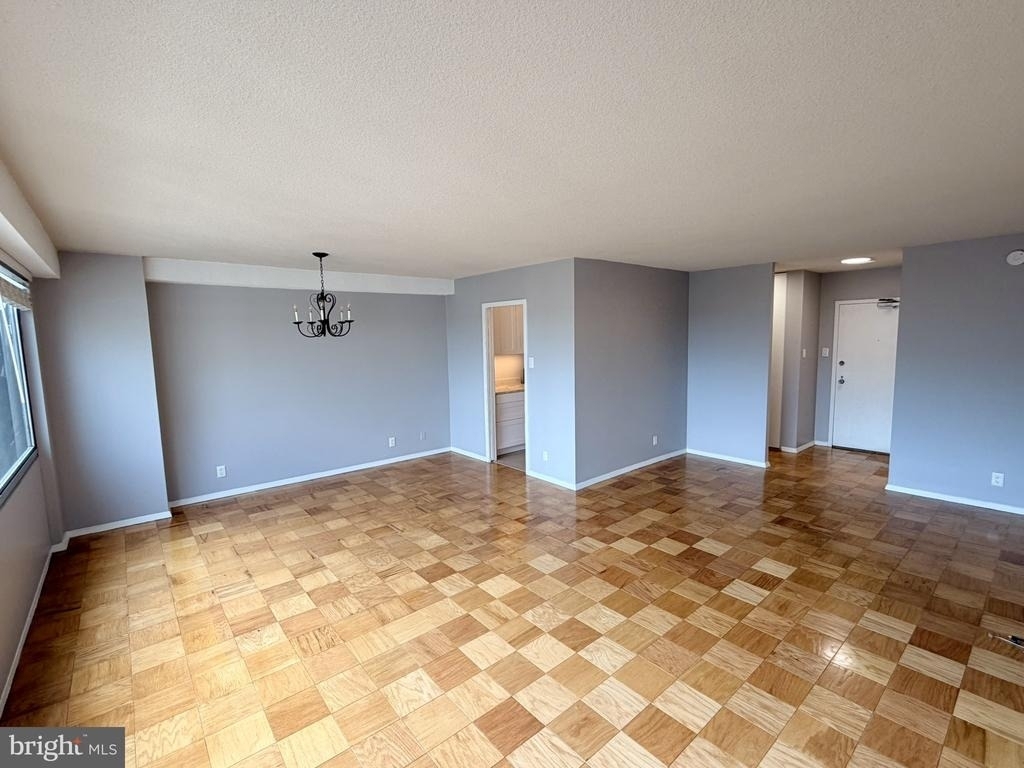 4515 Willard Avenue - Photo 5