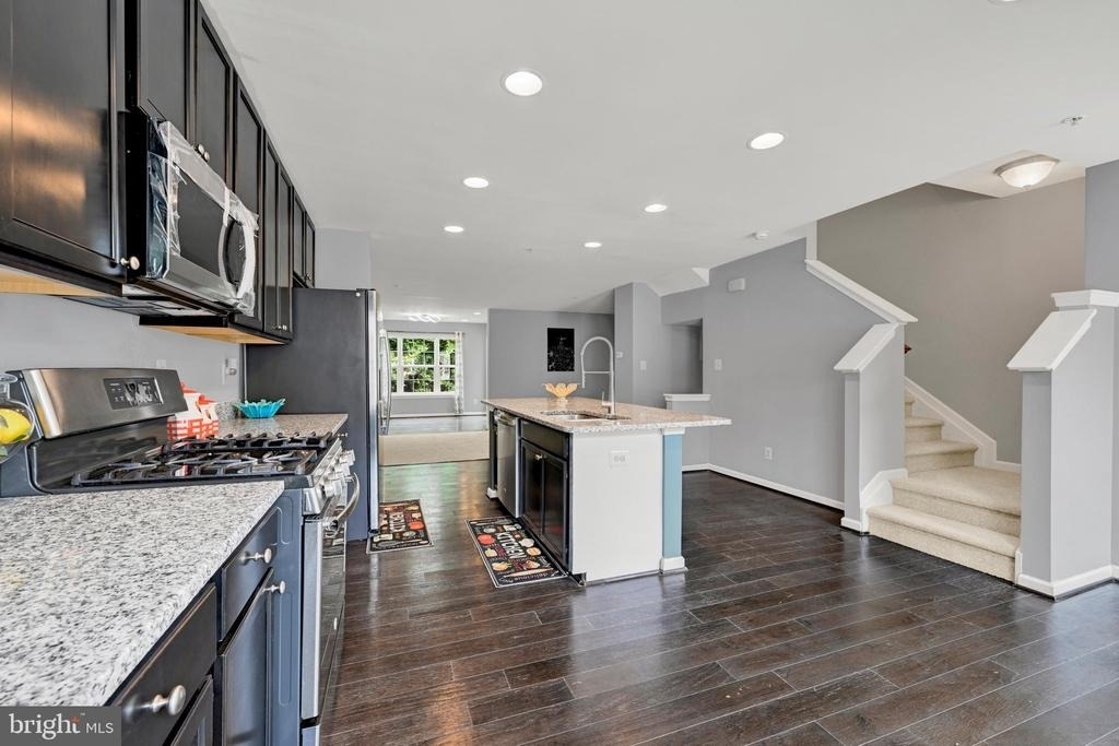 713 English Ivy Way - Photo 15