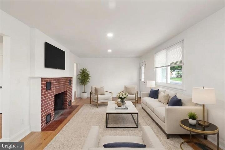 336 Catherine Street - Photo 5