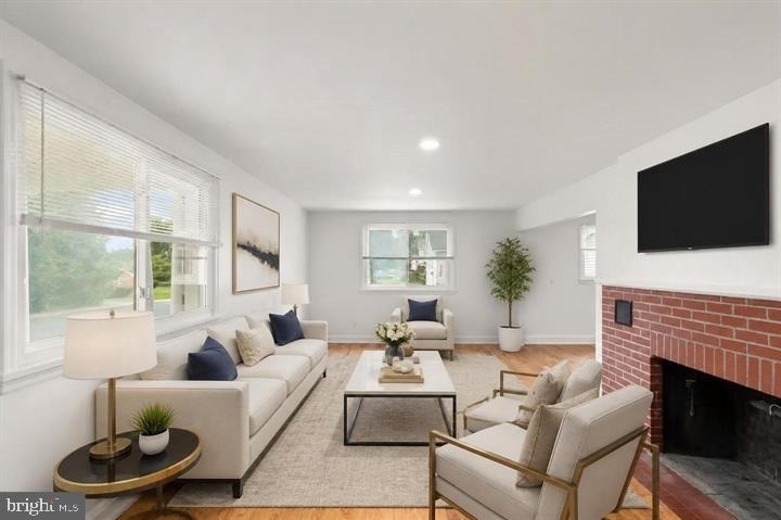336 Catherine Street - Photo 4