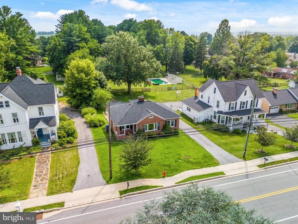 708 E Main Street - Photo 35