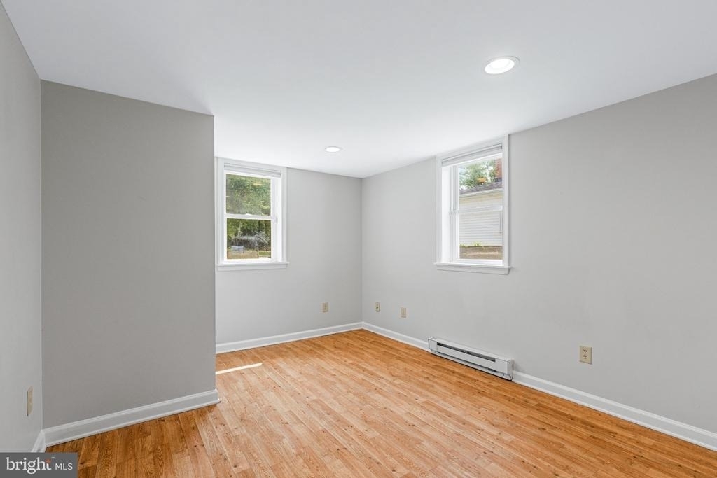708 E Main Street - Photo 28