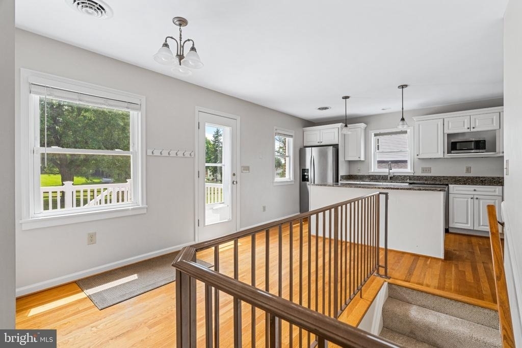 708 E Main Street - Photo 14
