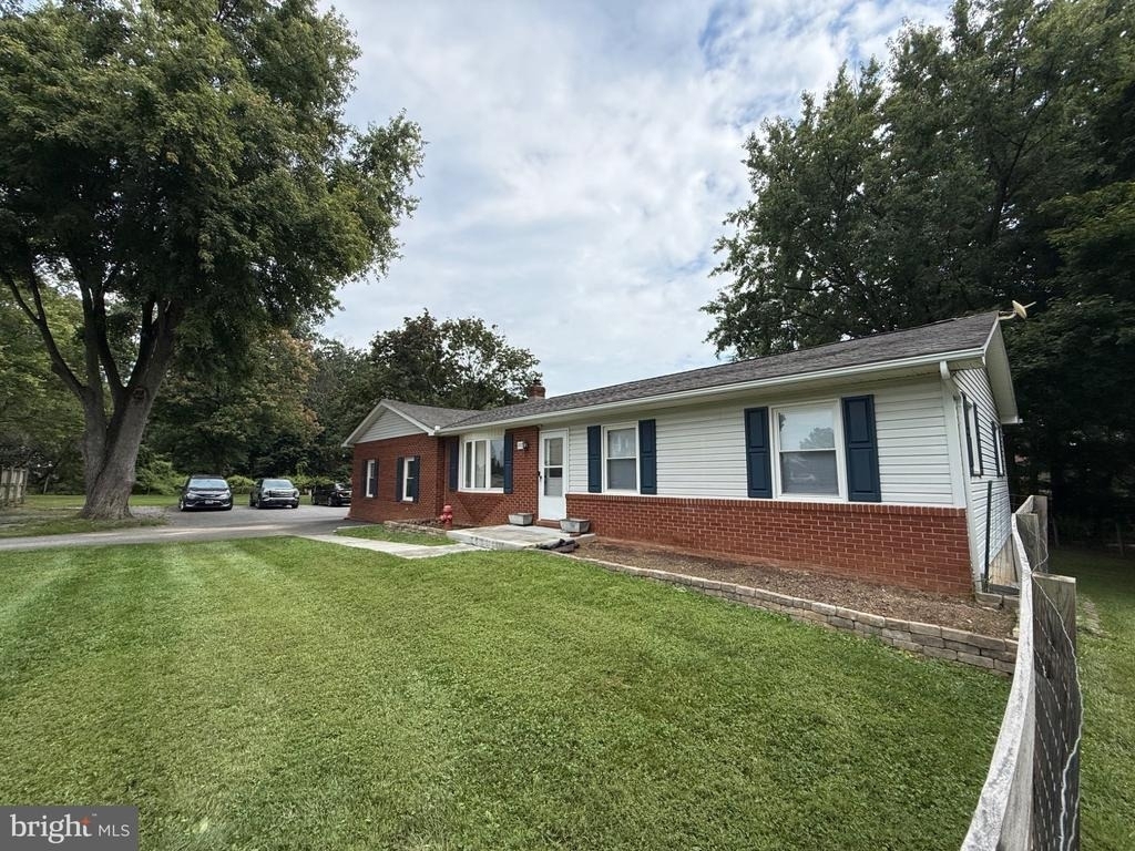 1707 Fairmount Road - Photo 2