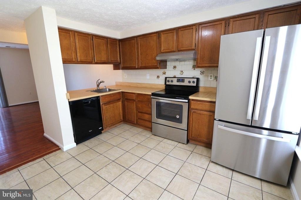 2086 Tanglewood Drive - Photo 3