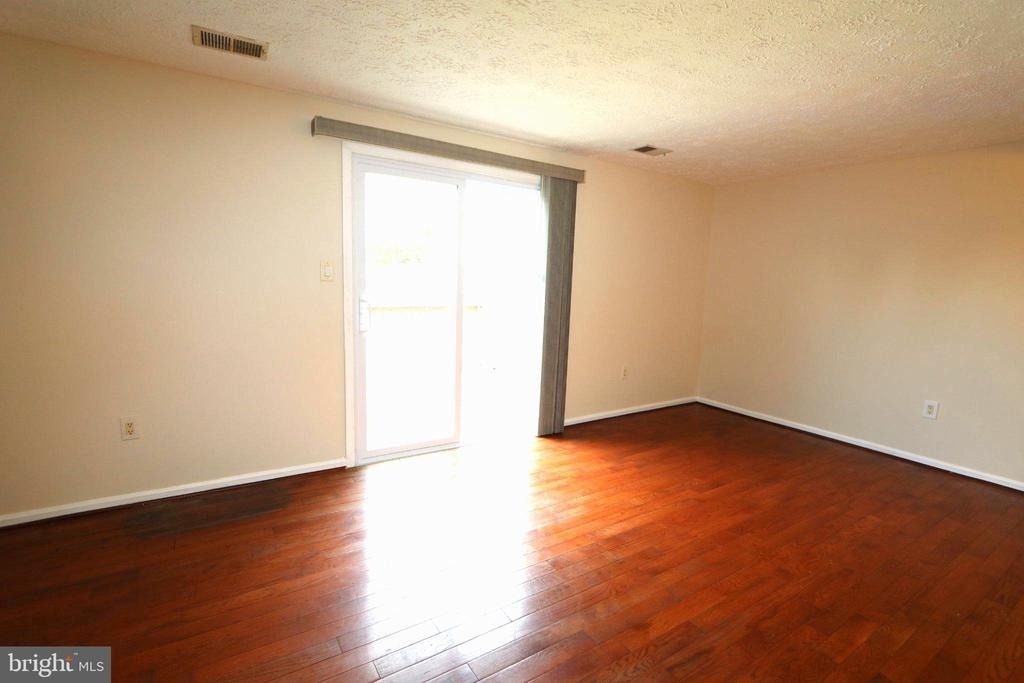 2086 Tanglewood Drive - Photo 6