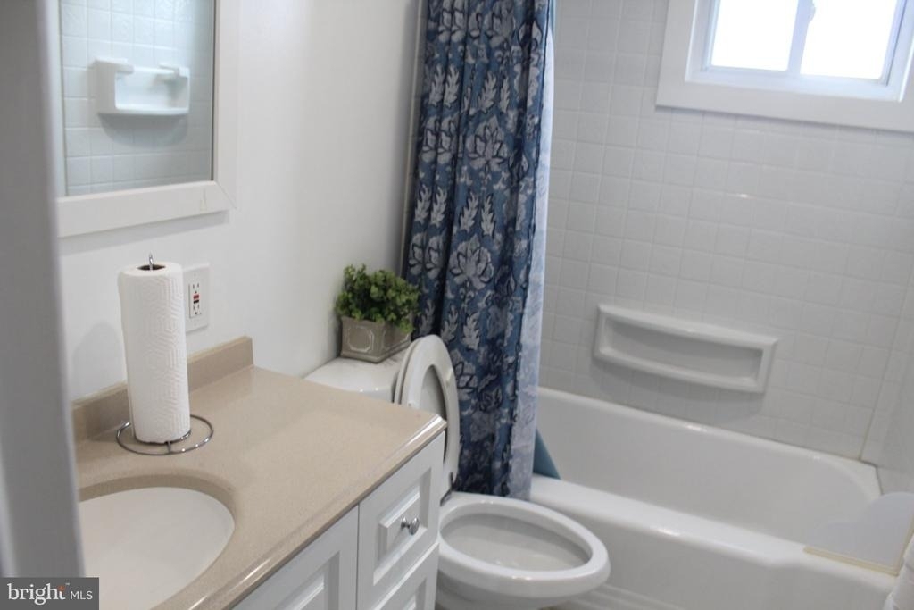 1807 Merritt Boulevard - Photo 19