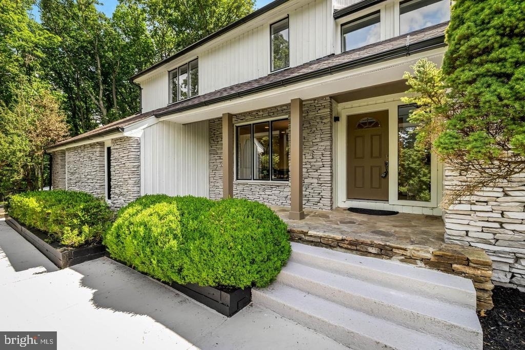 2318 Shaded Brook Drive - Photo 6