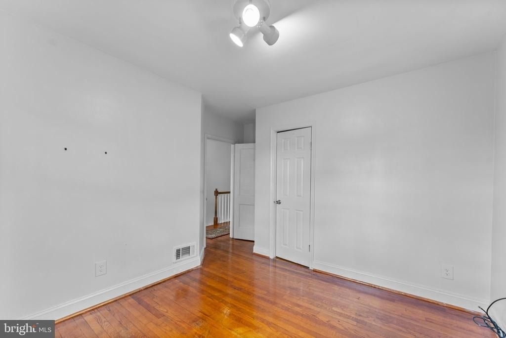 633 Walker Avenue - Photo 20