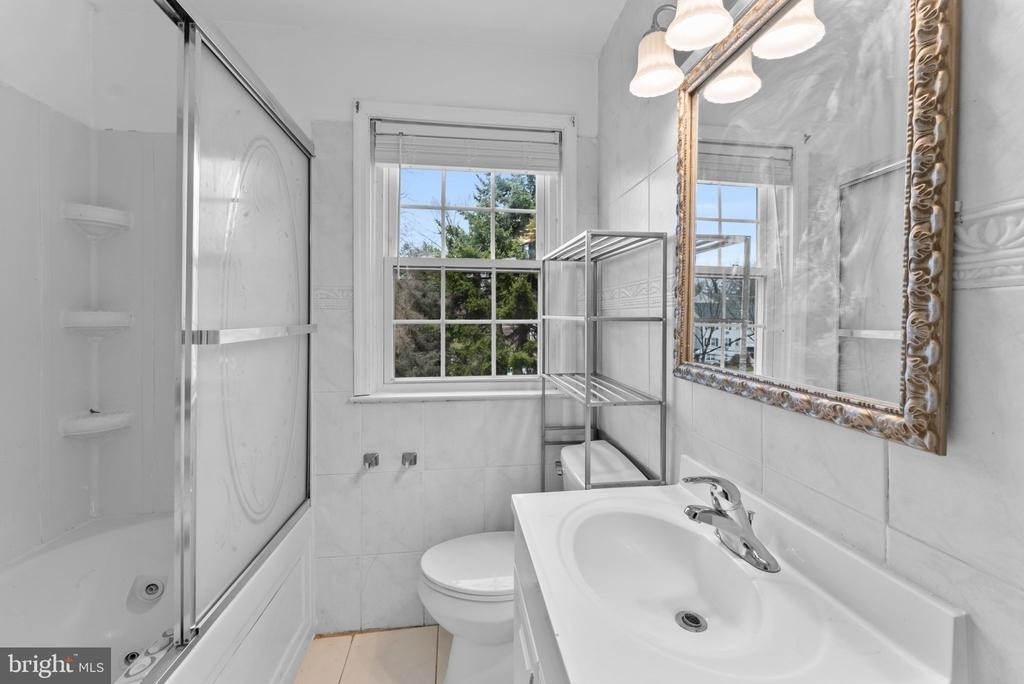 633 Walker Avenue - Photo 8