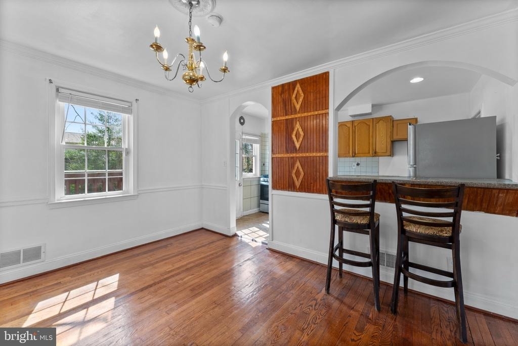 633 Walker Avenue - Photo 6