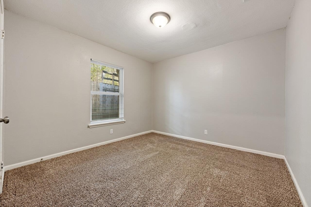 2303 Metcalfe Rd - Photo 13