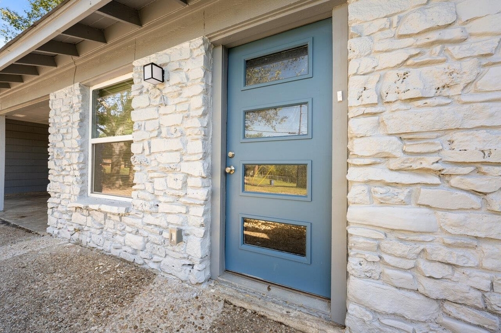 2303 Metcalfe Rd - Photo 4