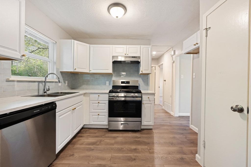 2303 Metcalfe Rd - Photo 11