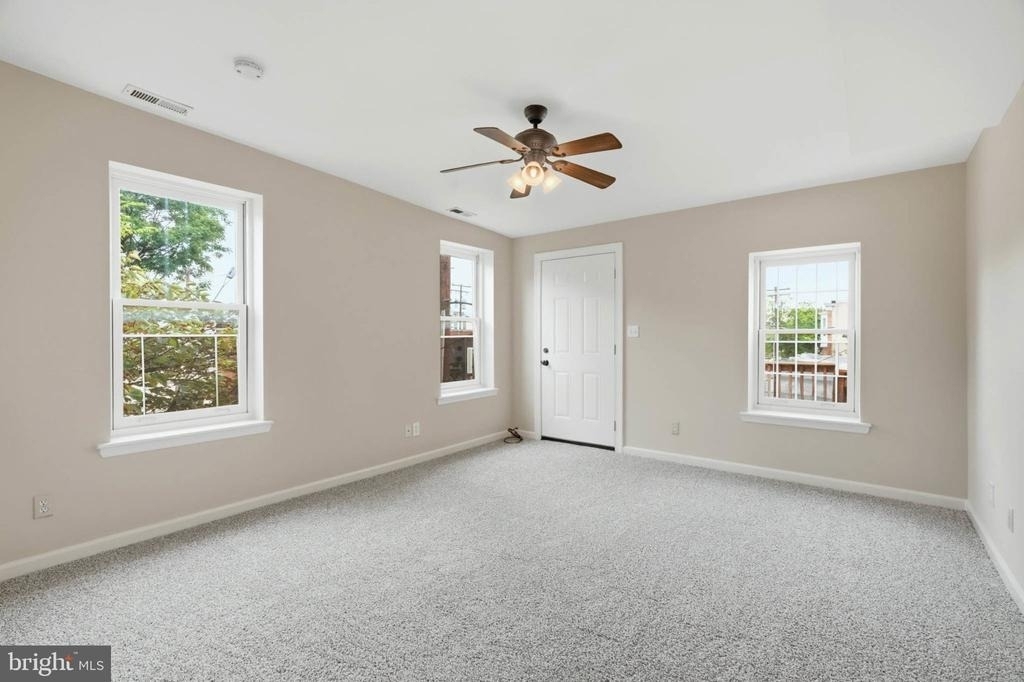 1301 Washington Boulevard - Photo 13