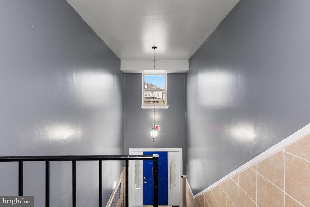 3921 Maine Avenue - Photo 2
