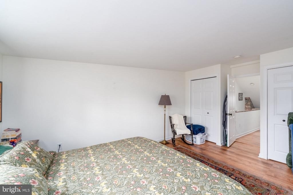 1005 Light Street - Photo 24