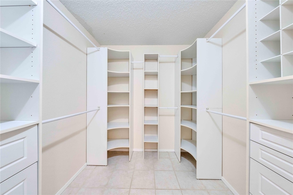 2608 Chowan Way - Photo 16