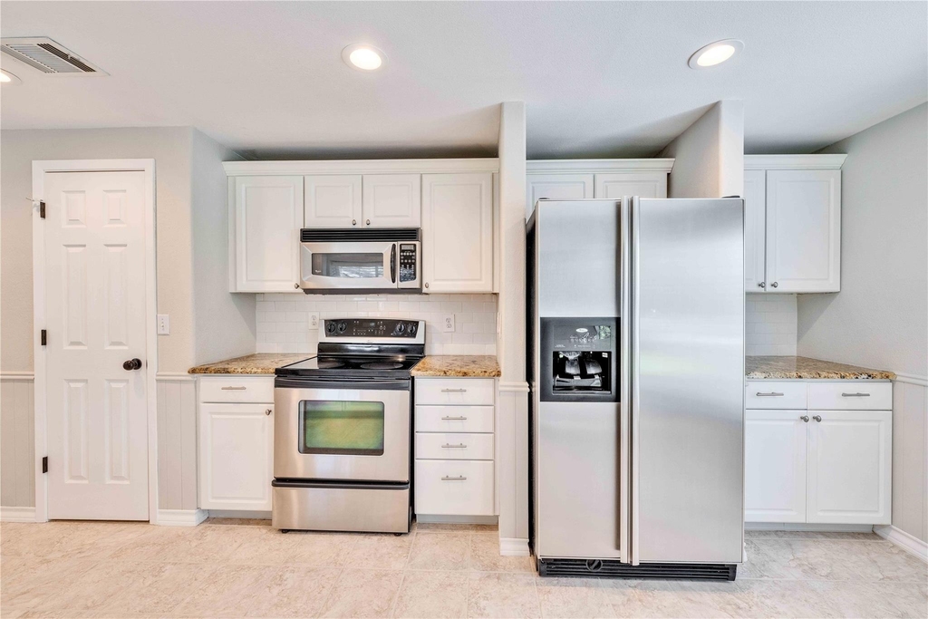 2608 Chowan Way - Photo 6