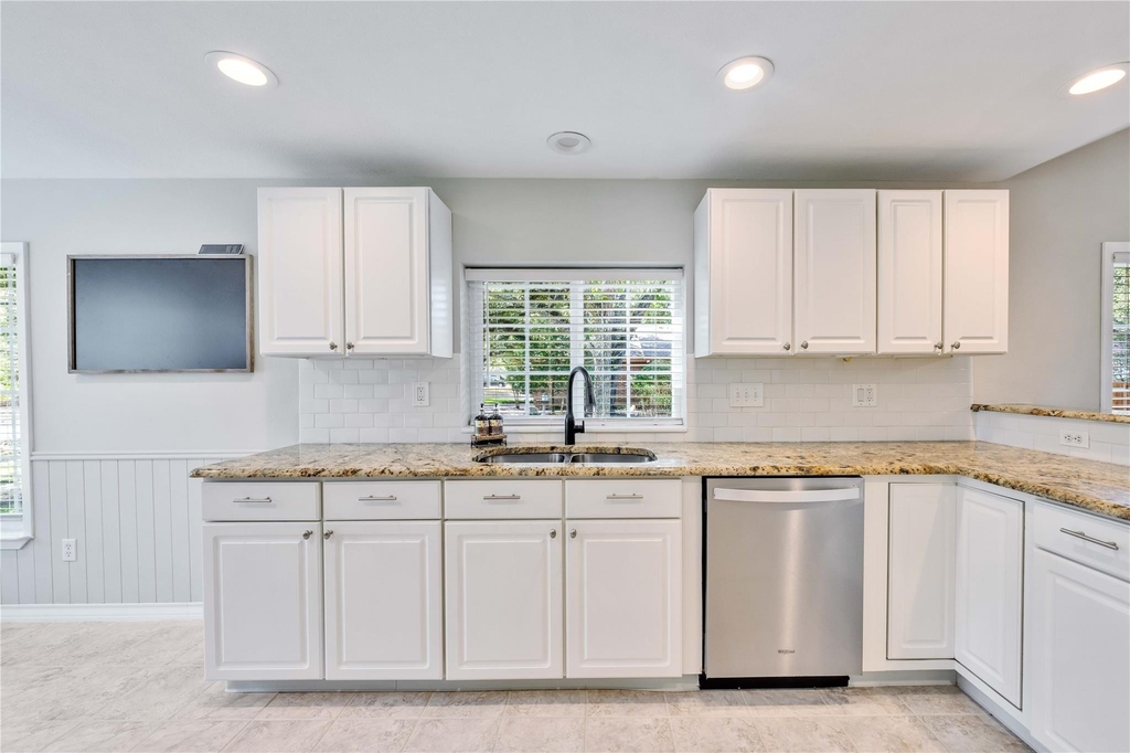 2608 Chowan Way - Photo 5
