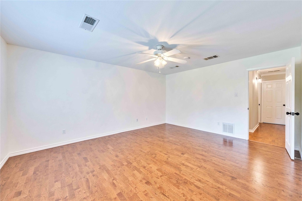 2608 Chowan Way - Photo 11