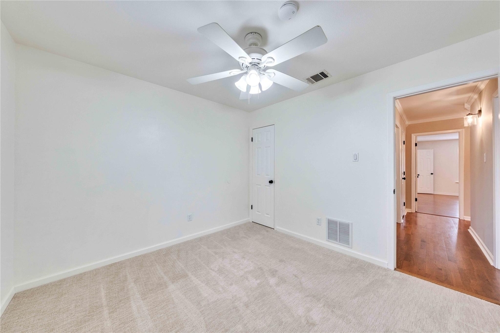 2608 Chowan Way - Photo 18