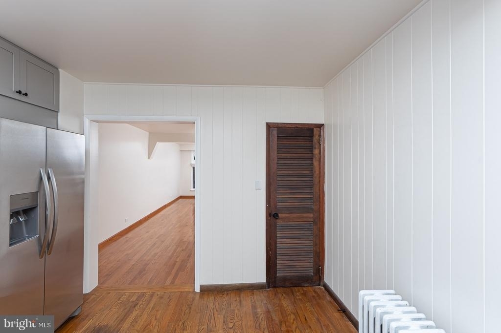 416 E Cross Street - Photo 16