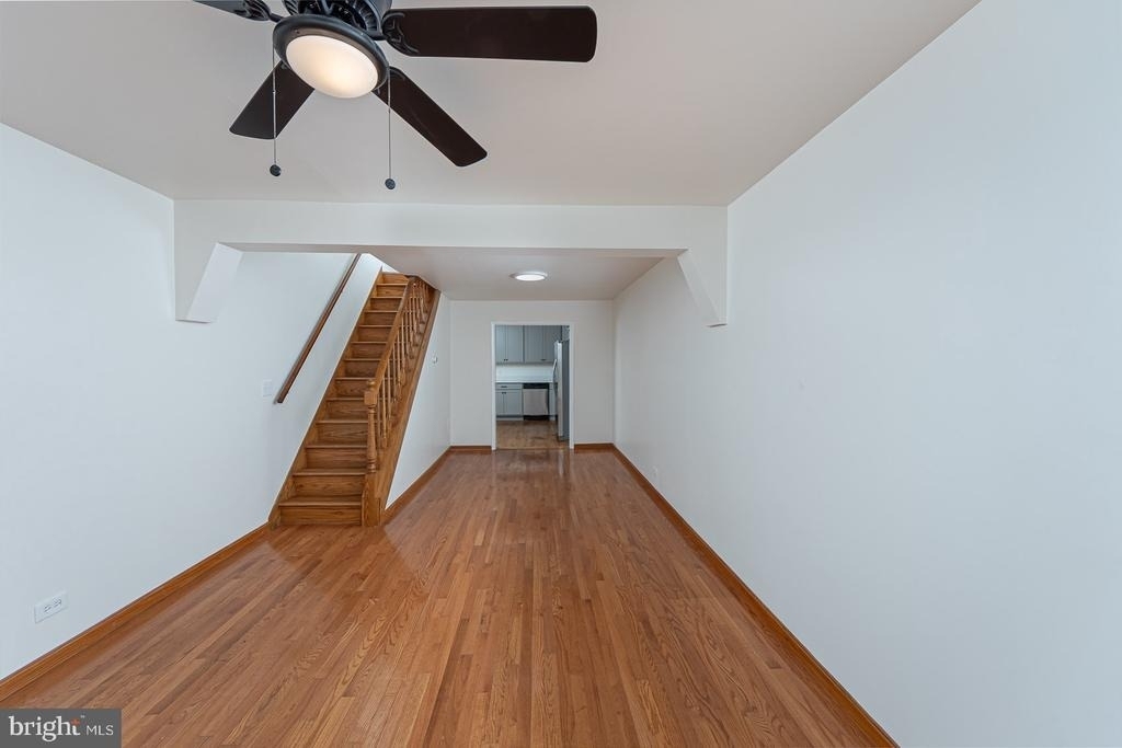416 E Cross Street - Photo 14