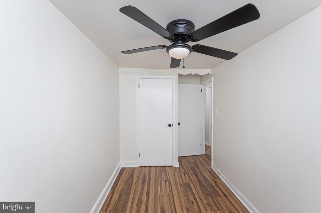 416 E Cross Street - Photo 27