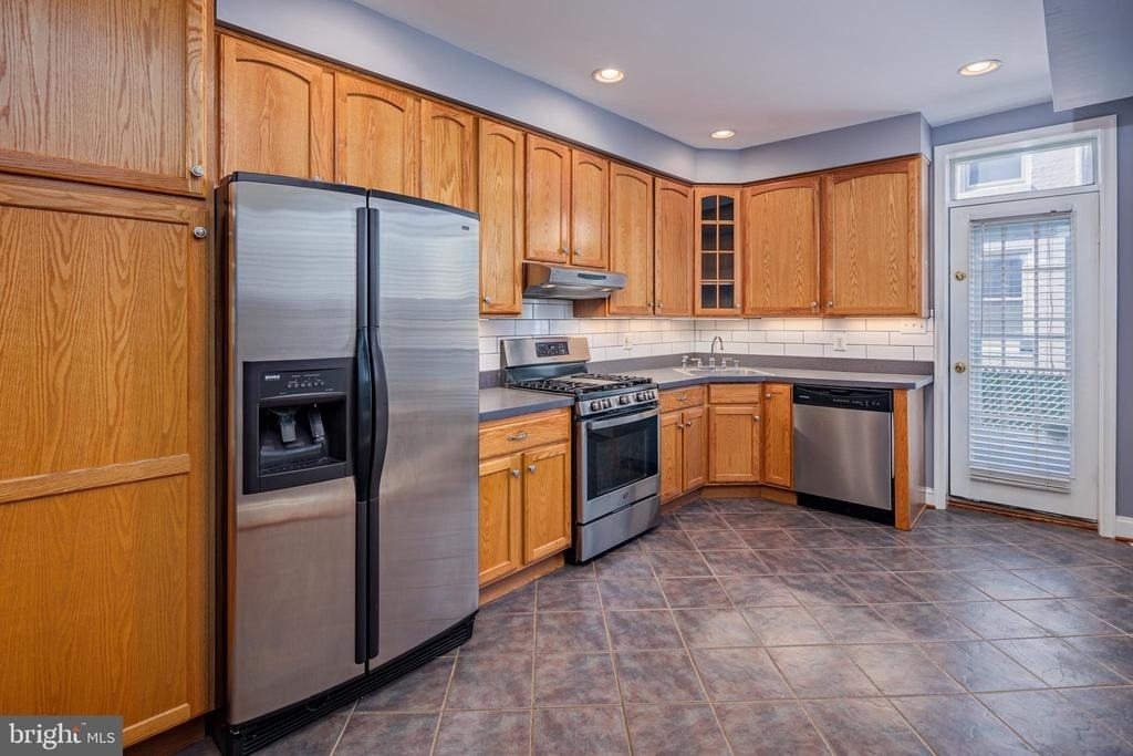 2922 Elliott Street - Photo 9