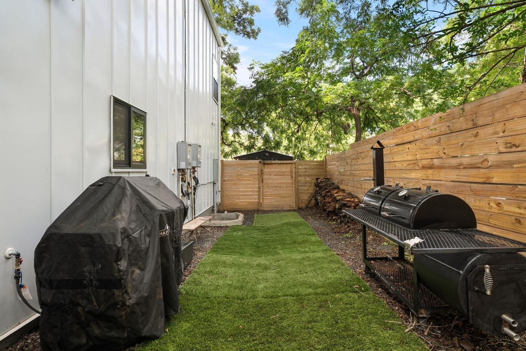 2214 Garden St - Photo 32