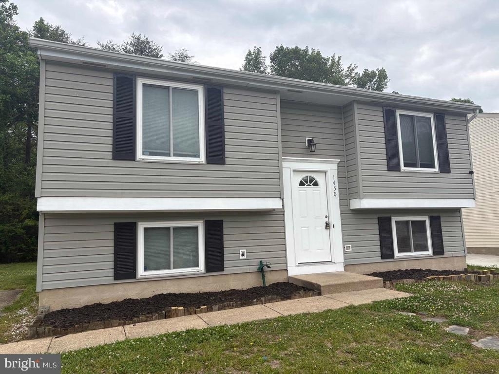 1450 Gesna Drive - Photo 0