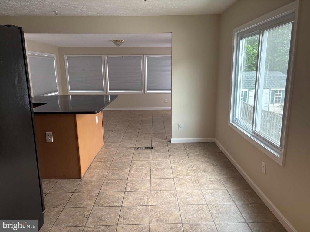 1450 Gesna Drive - Photo 3