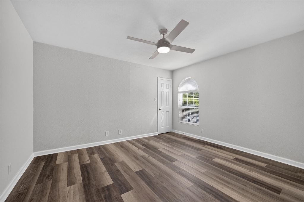 910 Duncan Ln - Photo 18