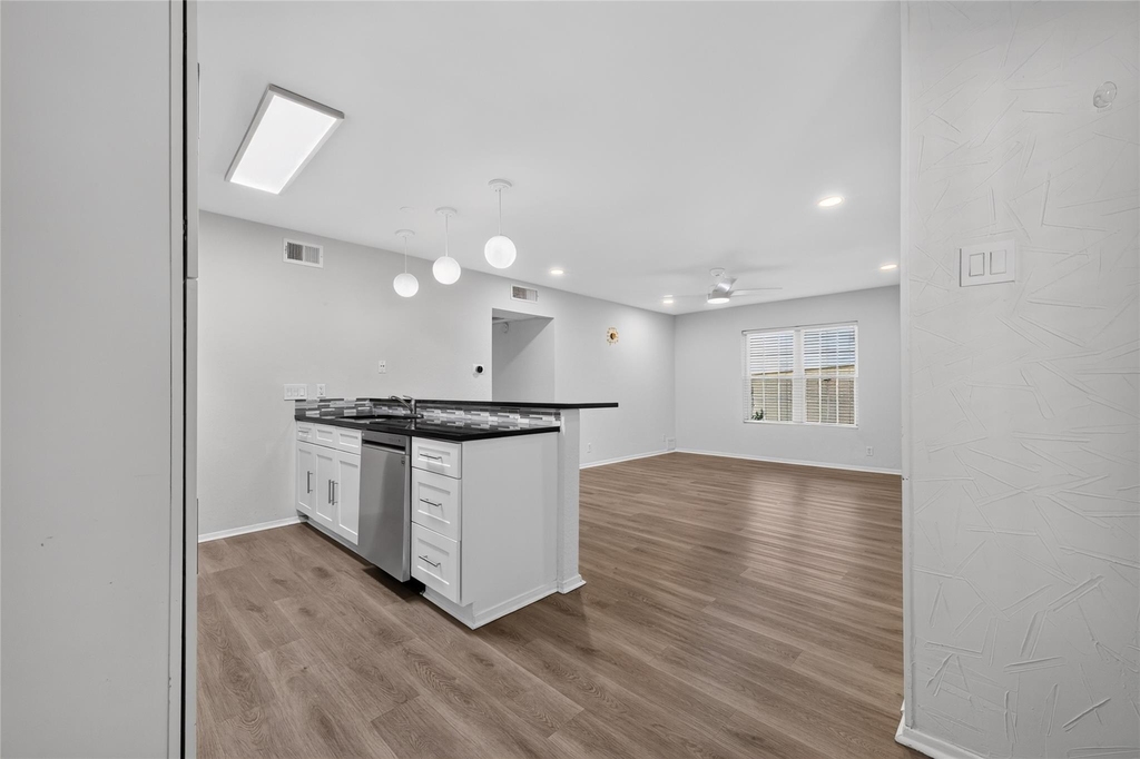910 Duncan Ln - Photo 15
