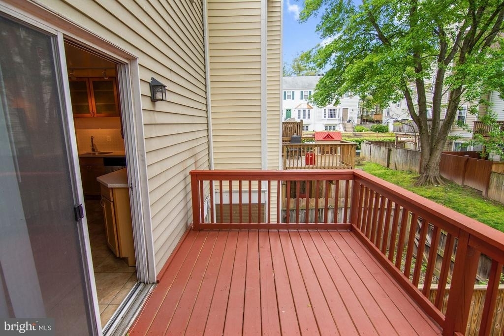 1467 Chatham Court - Photo 4