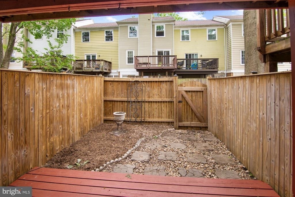 1467 Chatham Court - Photo 27