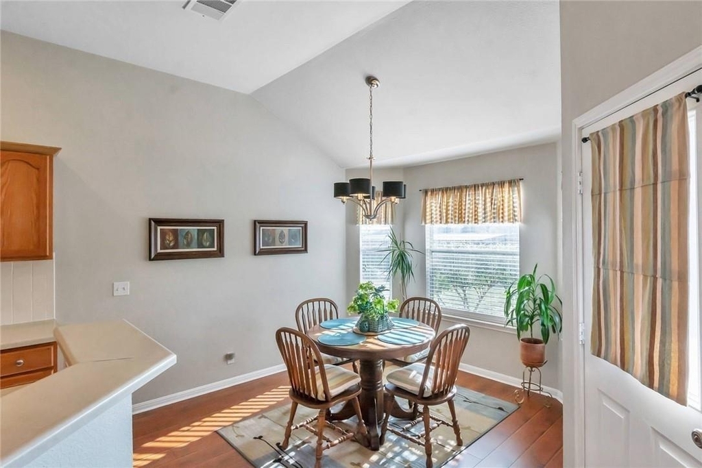 310 Stewart Dr - Photo 9