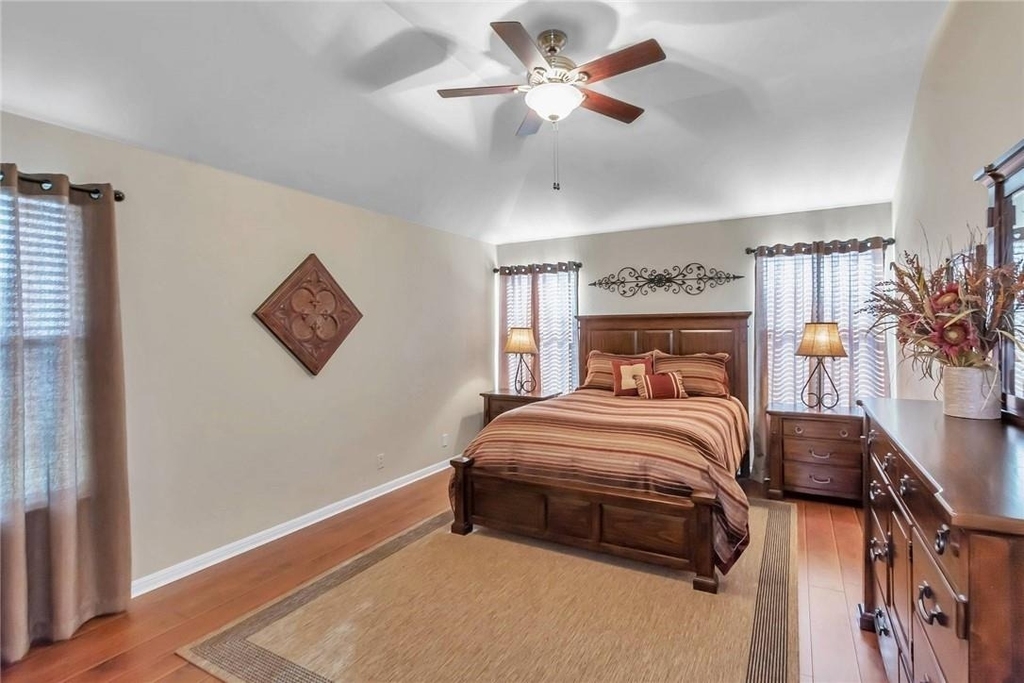 310 Stewart Dr - Photo 13