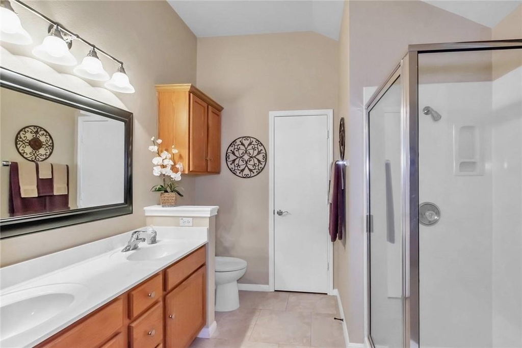 310 Stewart Dr - Photo 11