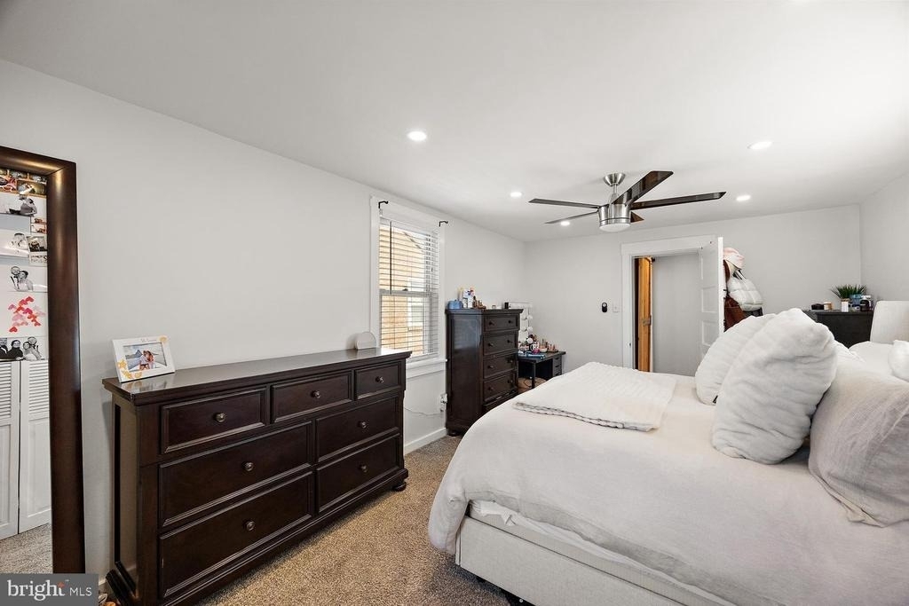 29 Sycamore Street - Photo 9