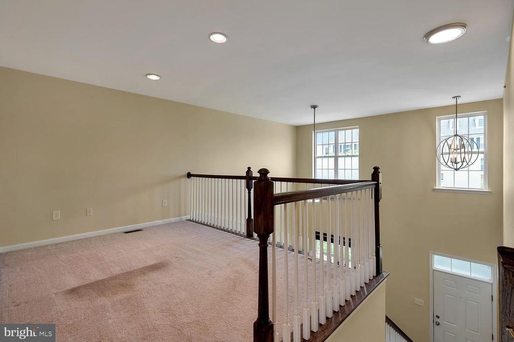 1092 Worth Lane - Photo 7
