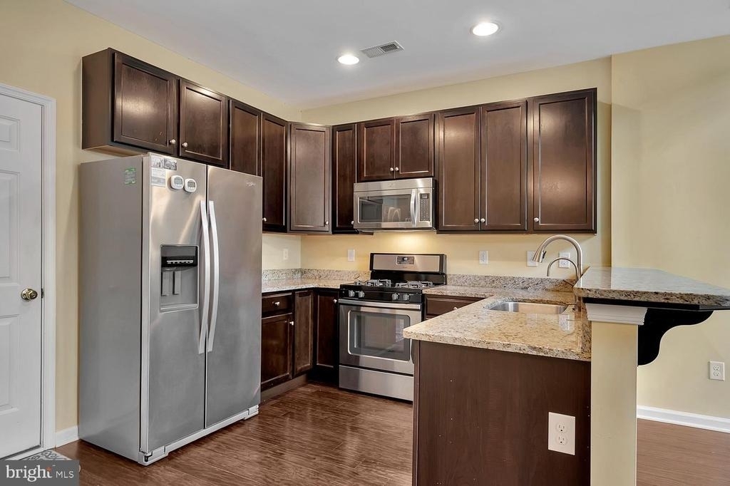 1092 Worth Lane - Photo 3