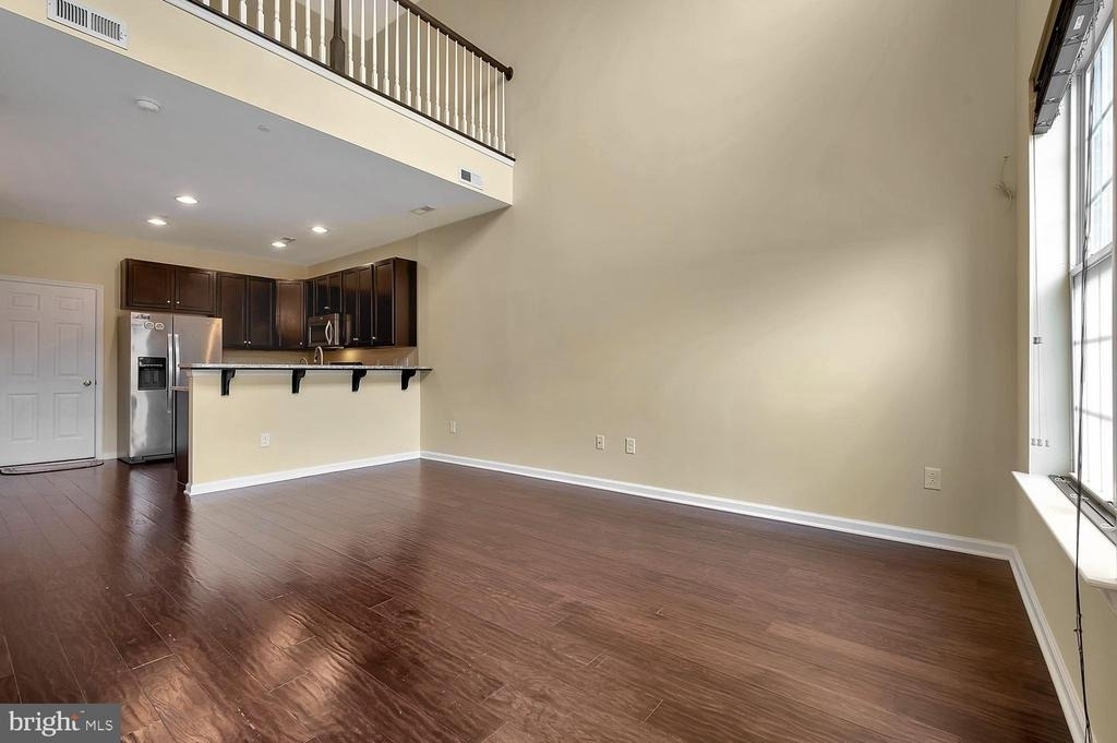 1092 Worth Lane - Photo 2