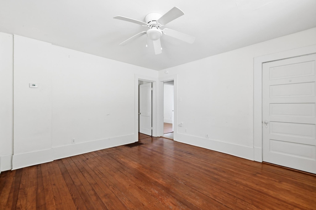 3205 Guadalupe St - Photo 6