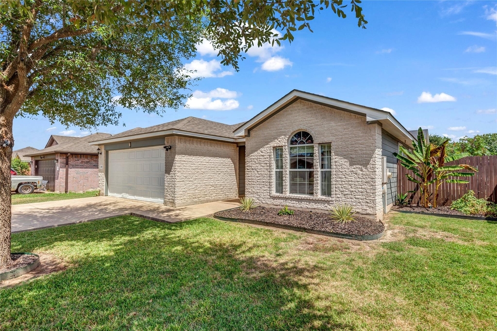 3004 Don Hill Ln - Photo 0