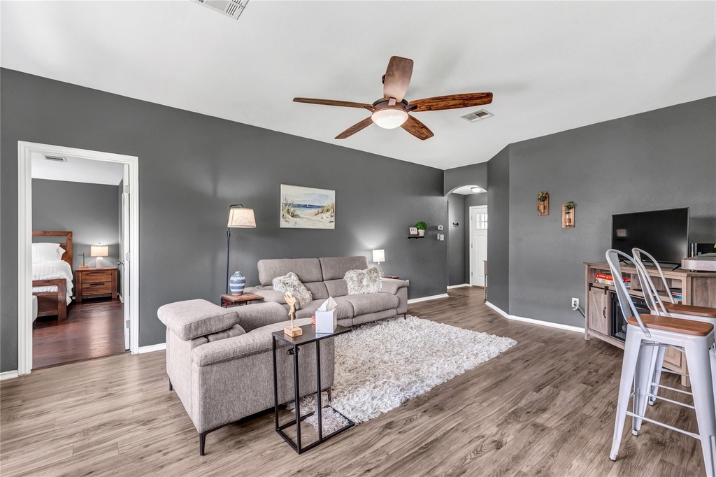 3004 Don Hill Ln - Photo 4