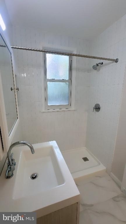 4004 Beecher Street Nw - Photo 2