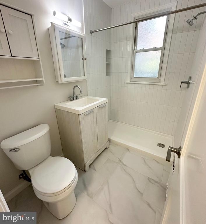 4004 Beecher Street Nw - Photo 4