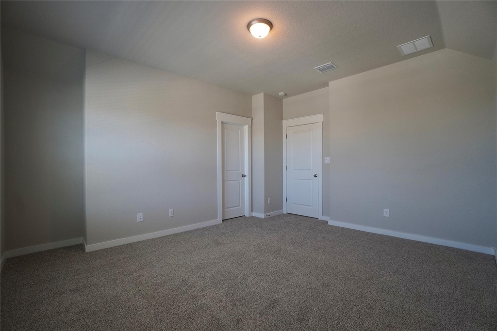 136 Greinert Dr - Photo 21